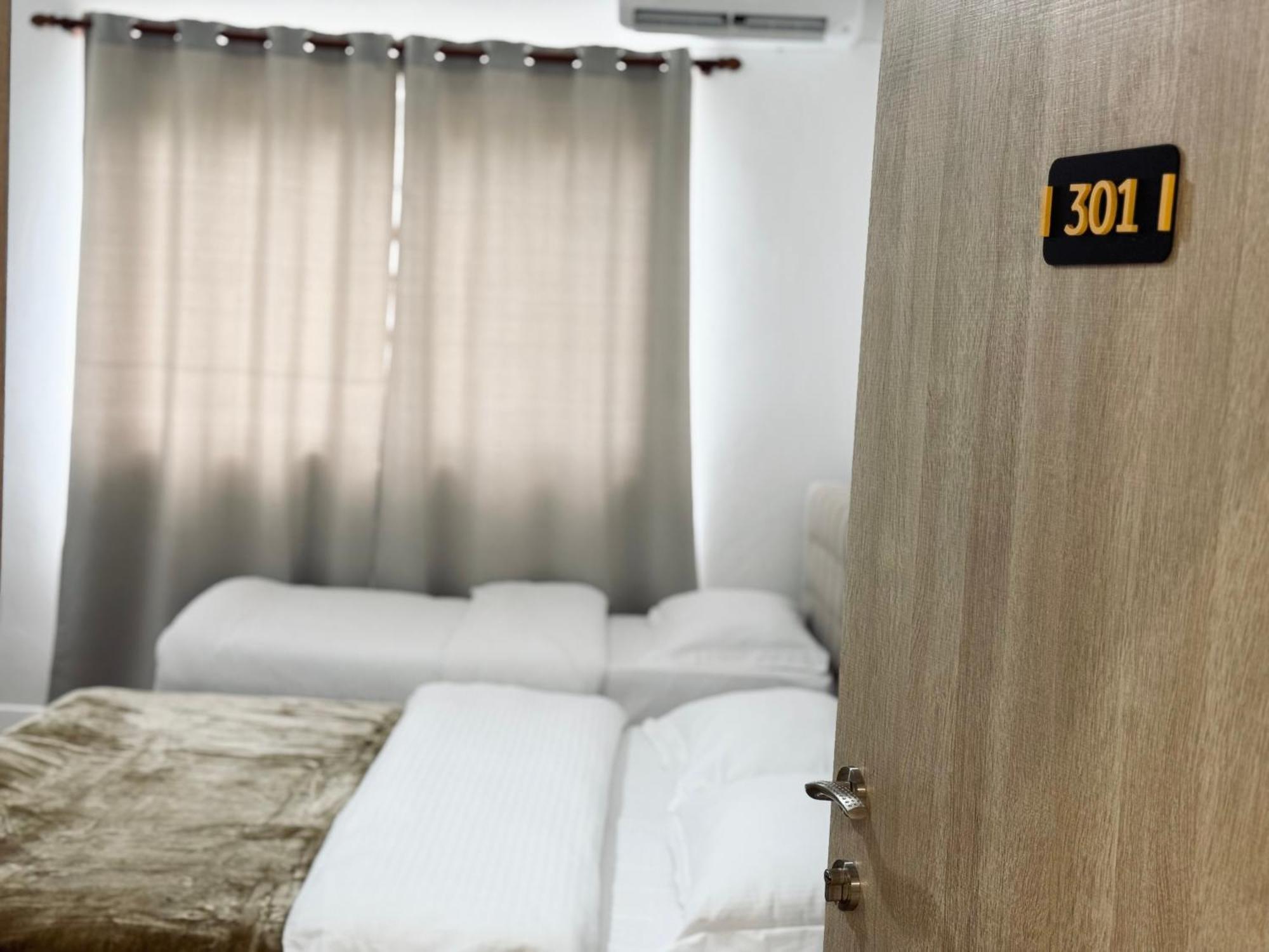 Kutal Park Inn Hotel Përmet 外观 照片