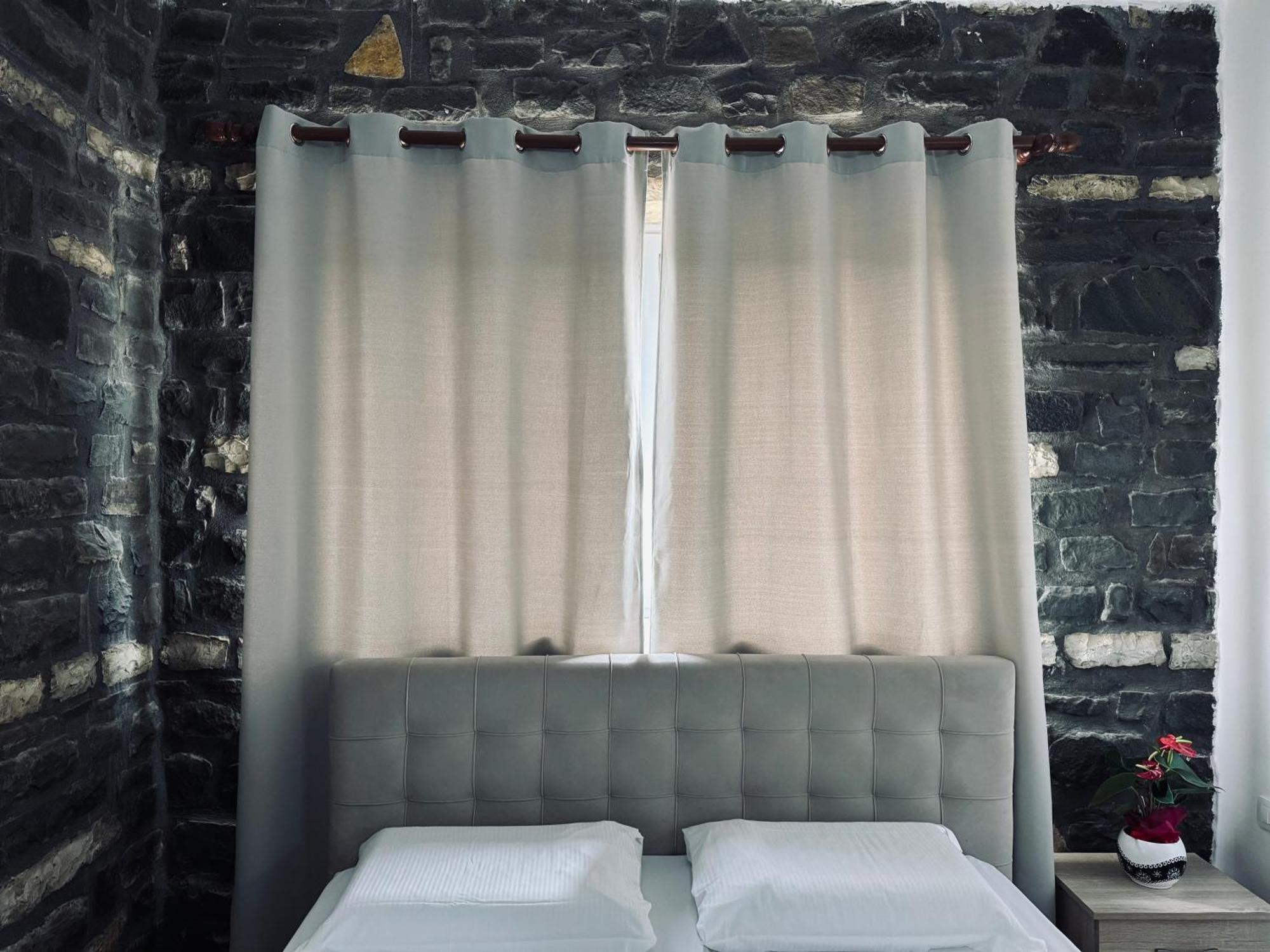 Kutal Park Inn Hotel Përmet 外观 照片